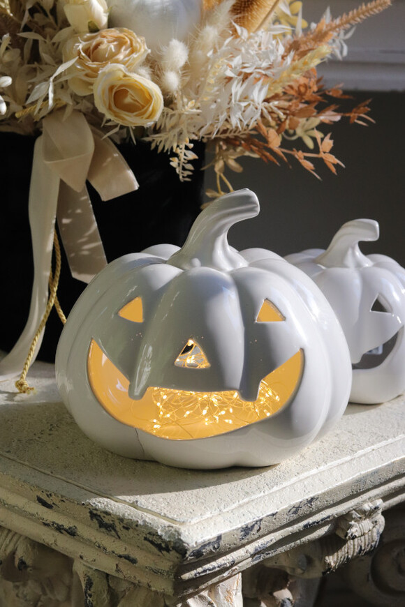 Halloween Pumpkin White, dekoracyjna dynia ceramiczna lampion
