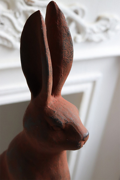 Corteno, zajączek wielkanocny figurka