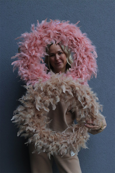 Fluffy Spring, wielkanocny wianek z piórami, różowy