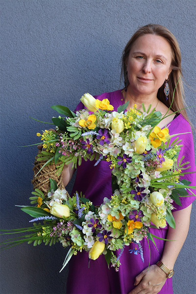 April Vibes, asymetryczny wianek dekoracyjny