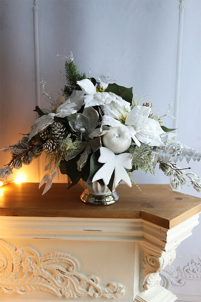 Gwiazda Betlejemska Silver, kompozycja zimowa z poinsecją