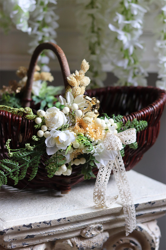 Nelista, dekorowany koszyczek wielkanocny, wys.25cm