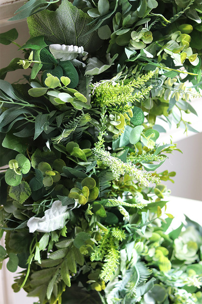 bardzo duży wianek na drzwi, Zieleń wśród Nas