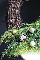 Birds, wiosenny wianek dekoracyjny