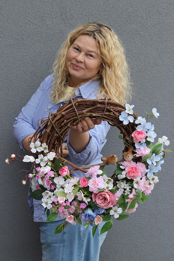 Wiosenne Ptaszki, asymetryczny wianek na drzwi