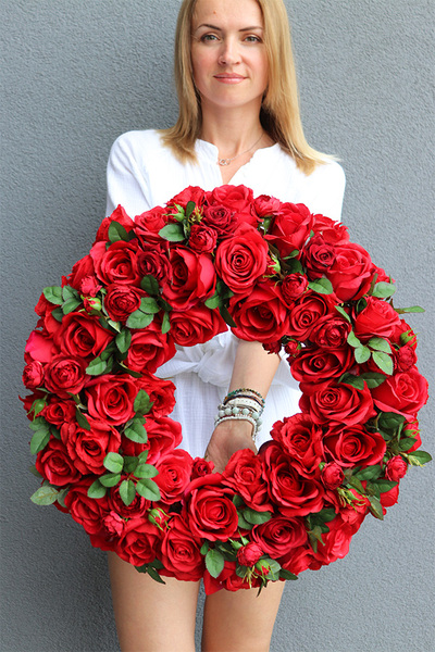 Georeni Red, komplet dekoracji nagrobnych