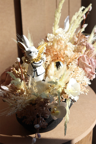 Black Easter Boho, stroik wielkanocny z zajączkiem