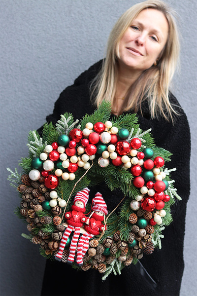 Dzieciństwo na Wsi, świąteczny wianek na drzwi