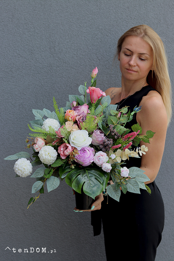 Wspomnienia Violet, komplet dekoracji nagrobnych