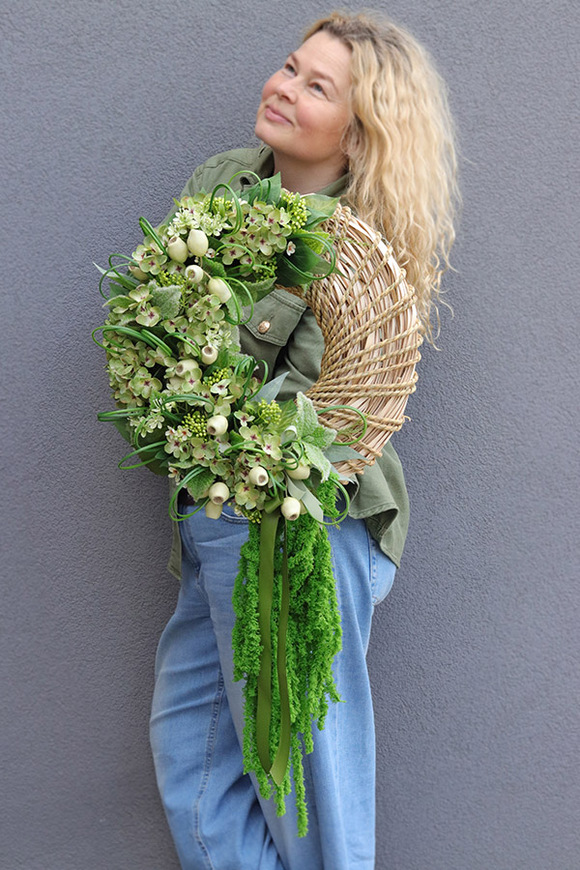 Green Spice, asymetryczny wianek na drzwi