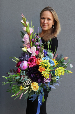 Hussa, kolorowy bukiet nagrobny, dł.74cm 