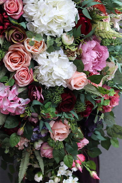 Della Travisto, bardzo duża wiązanka nagrobna