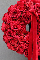 Różany Dom, czerwony wianek z różami