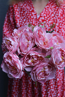 Love Me Rose, bukiet peonii do wazonu, ciepły róż