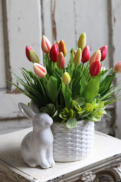 kompozycja wielkanocna z gumowymi tulipanami, Rabbit, wys.34cm