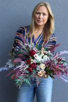 Benjamin, dekoracja nagrobna z aniołem w skrzynce