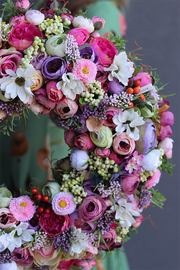 Perrasa Pink & Violet, bogaty kwiatowy wianek, śr.44cm