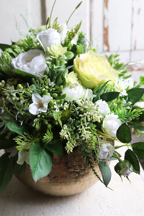 Goldita Big, kompozycja kwiatowa w naczyniu klienta, wym.36x46cm