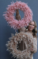 Fluffy Spring, wielkanocny wianek z piórami, różowy