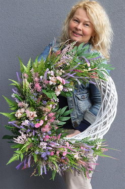 Lilista, asymetryczny wianek dekoracyjny, rozp.56cm