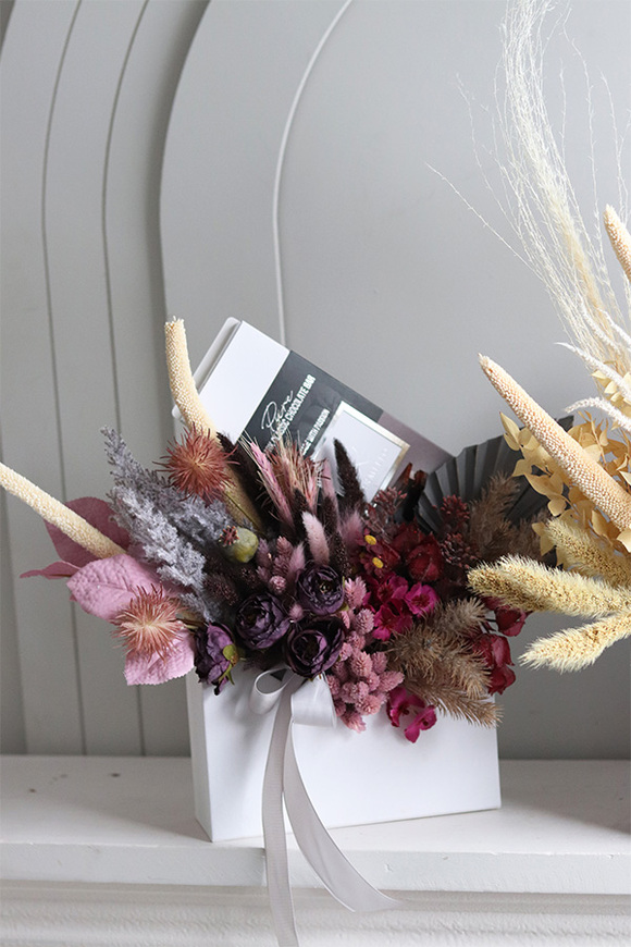 Koperto Velina Chocolates, koperta flowerbox z czekoladą	