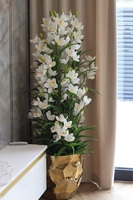 Cymbydium Secret of Flowers, sztuczny storczyk w złotej donicy