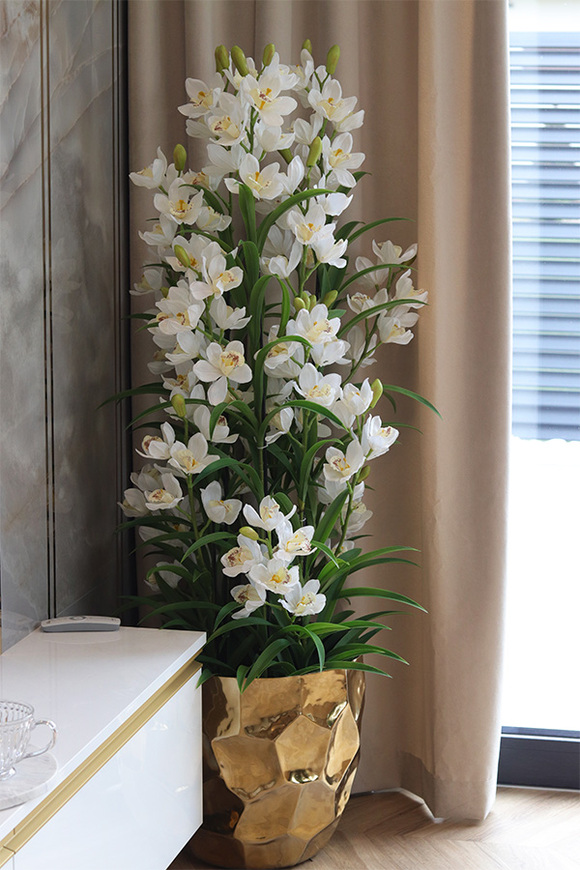 Cymbydium Secret of Flowers, sztuczny storczyk w złotej donicy