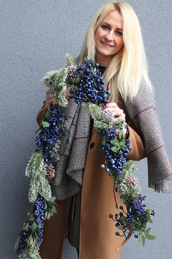 Granatowa Geruta, zimowa girlanda z owocami, dł.160cm