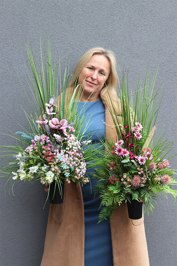 Meadow Hyre, bukiet z polnych kwiatów