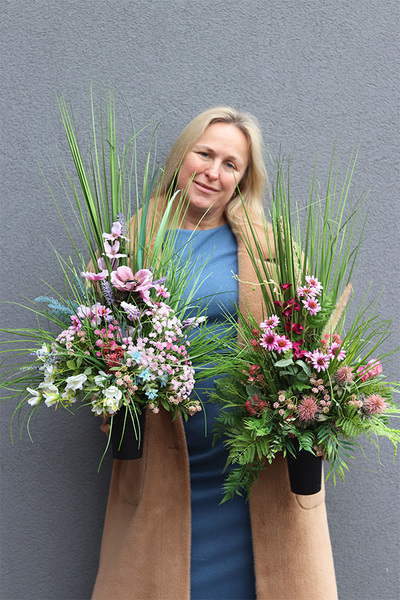 Meadow Hyre, bukiet z polnych kwiatów
