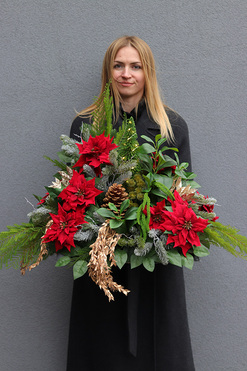Nocna Cisza Volcan, świąteczna kompozycja nagrobna na tacy, wym.54x60x43cm