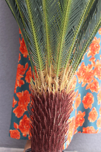 Cykas Grande Oliver, sztuczna roślina w ozdobnej donicy