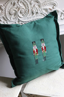 Xmas Nutcrackers, świąteczna poduszka, zielona