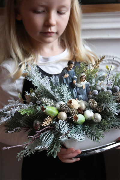 Rodzina w Betlejem, bożonarodzeniowy stroik