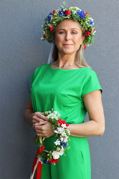 Polonia, kwiatowy wianek na głowę