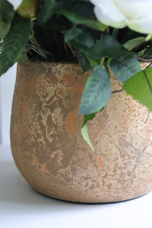 Złota Rezydencja Lorient 2, kompozycja kwiatowa w złotej misie