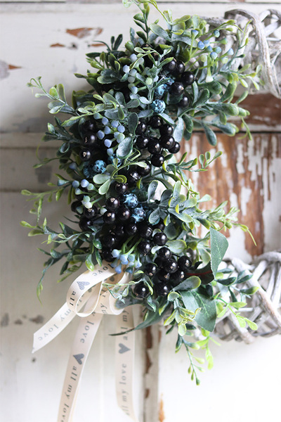 Na Jagody, asymetryczny wianek z owocami, śr.30cm   