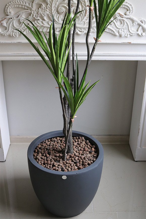 Dracena Concrete, sztuczne drzewko w betonowej donicy