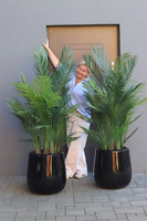 Palma Fiberglass London, sztuczna palma w lśniącej donicy