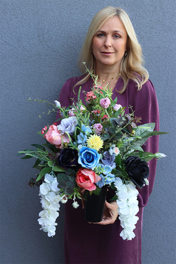 Leossa Rainbow, bukiet nagrobny we wkładzie do wazonu, wys.53cm 