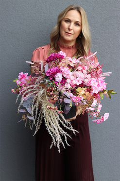 Pink Fregatta, kompozycja kwiatowa, wym.40x47cm