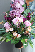 Nettro, liliowy bukiet nagrobny we wkładzie