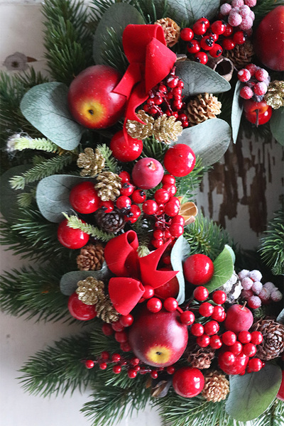 Czarowny Dzień, czerwony wianek zimowy, śr.34 cm