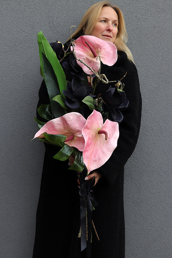 Czarna Magnolia, bukiet nagrobny do położenia