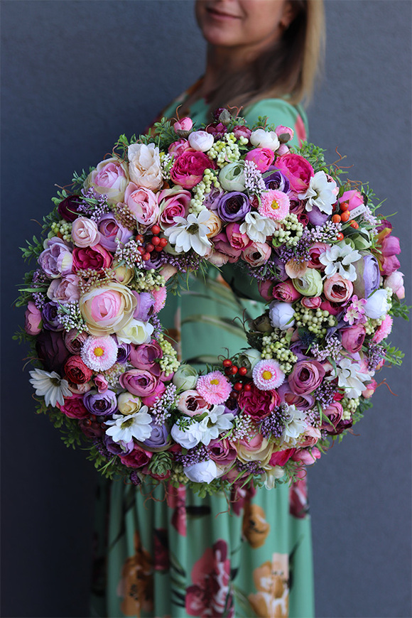 Perrasa Pink & Violet, bogaty kwiatowy wianek, śr.44cm