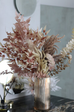 Laguel Golden November, kompozycja kwiatowa w wazonie, wys.50cm