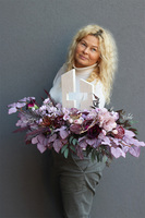 Mortario Cross, dekoracja nagrobna z drewnianym krzyżem