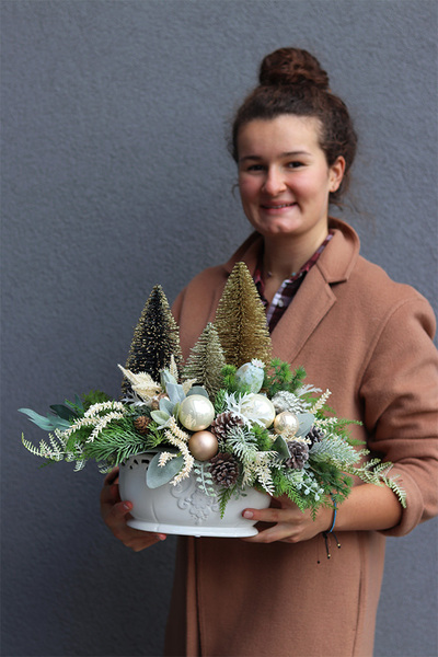 Barokko Mini, stroik świąteczny ze złotymi choinkami