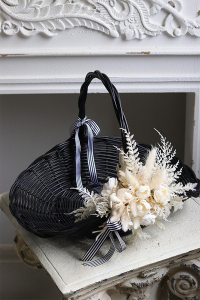 Katie Black Decor, dekorowany koszyczek wielkanocny