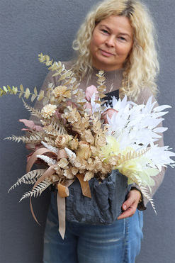 Como Volcan, nowoczesna kompozycja nagrobna, wym.53x57cm